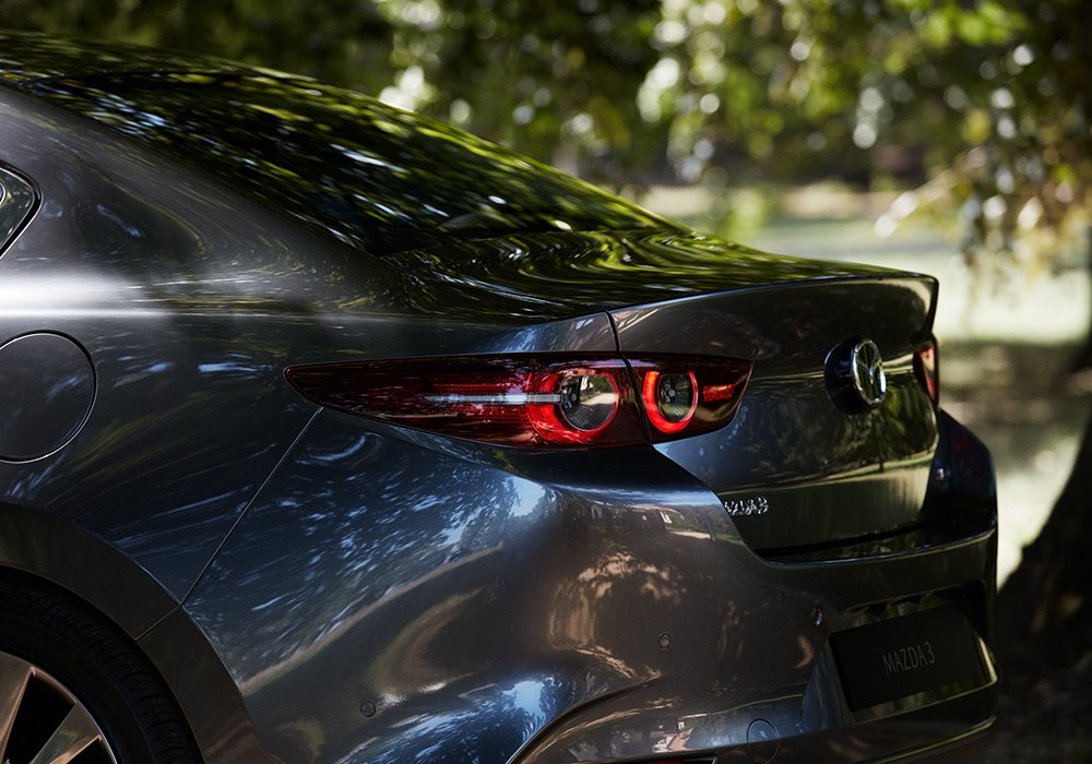Image Galeri Mazda 3 Exterior Sedan 4 1000 X 700